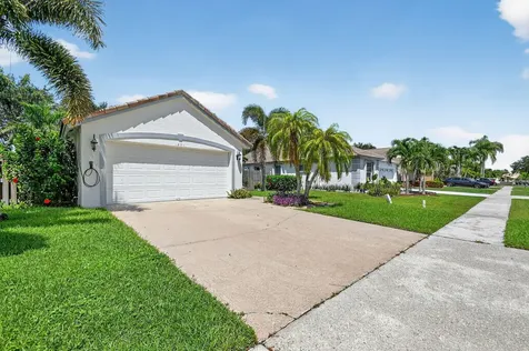 1891 Oak Berry Circle Wellington FL 33414