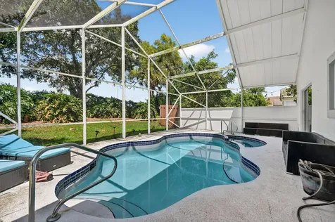 1891 Oak Berry Circle Wellington FL 33414