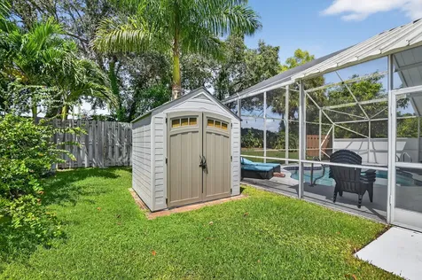 1891 Oak Berry Circle Wellington FL 33414