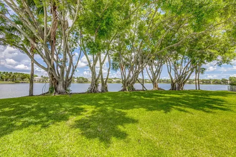 1891 Oak Berry Circle Wellington FL 33414