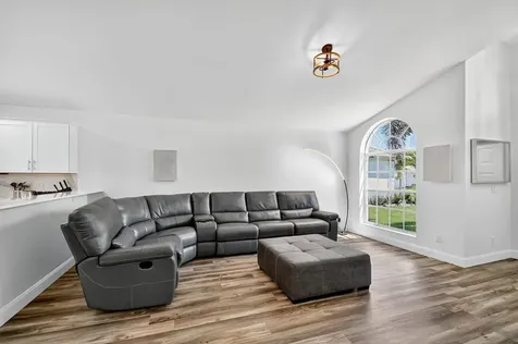 1891 Oak Berry Circle Wellington FL 33414