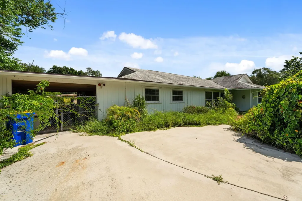 513 SW Fuge Road Stuart FL 34997
