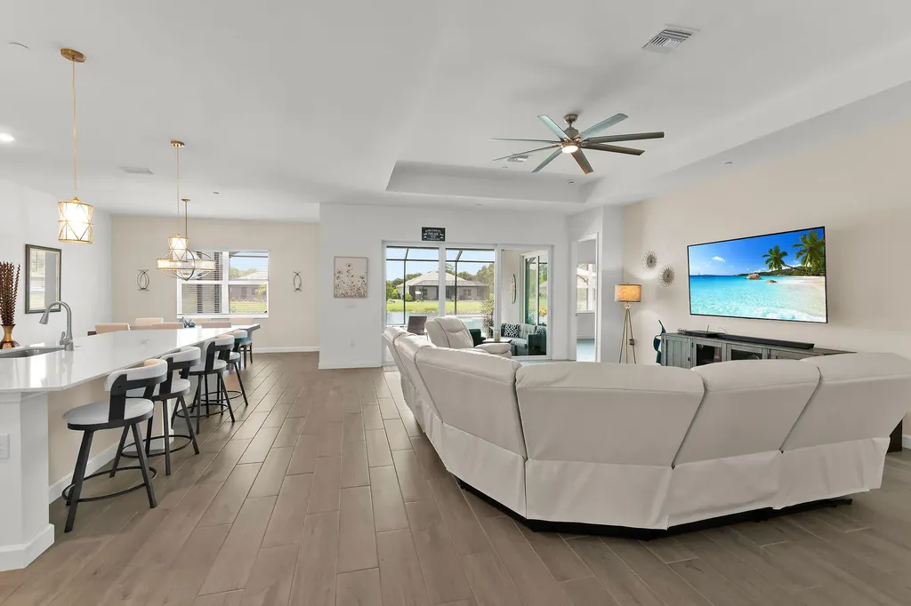 17190 Serengeti Circle Alva FL 33920