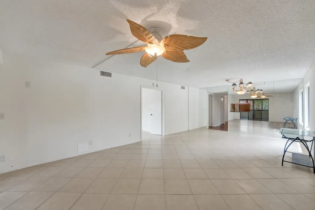 5306 Cedar Lake Drive Boynton Beach FL 33437