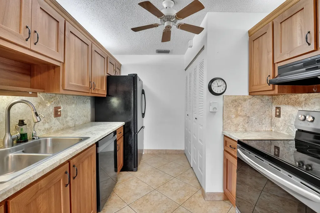 5775 Wanda Lane Delray Beach FL 33484