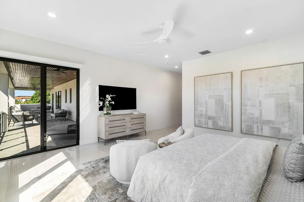 450 NE 10th Street Boca Raton FL 33432