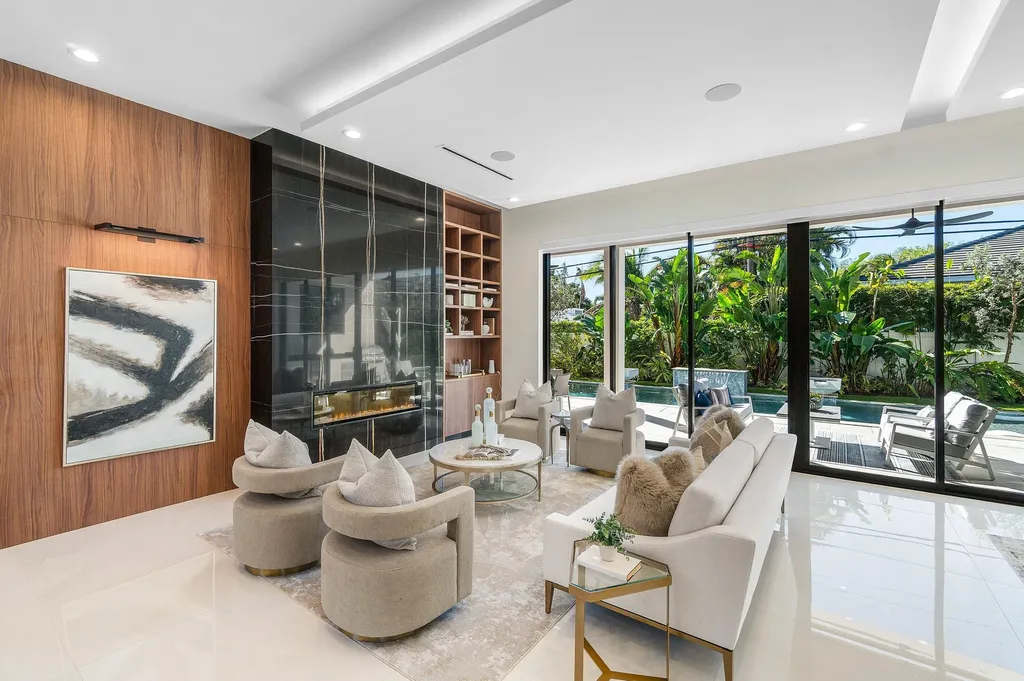 450 NE 10th Street Boca Raton FL 33432