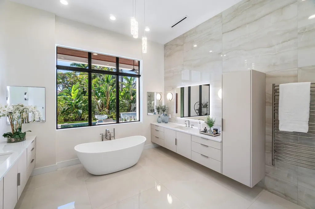 450 NE 10th Street Boca Raton FL 33432