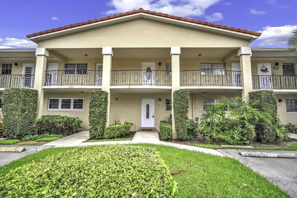 2130 NE 36th Street Lighthouse Point FL 33064