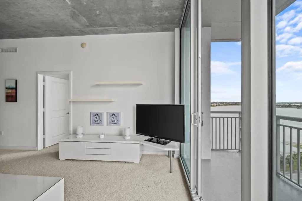 300 S Australian Avenue West Palm Beach FL 33401