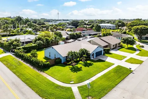 1100 Basswood Place Wellington FL 33414