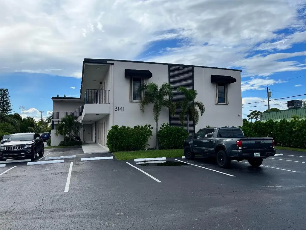 3141 S Military Trail Lake Worth FL 33463