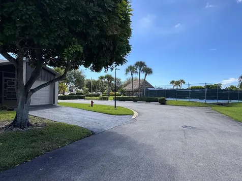5496 Viburnum Circle Delray Beach FL 33484