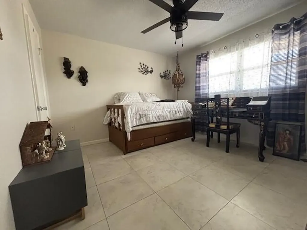 2161 NE 1st Court Boynton Beach FL 33435