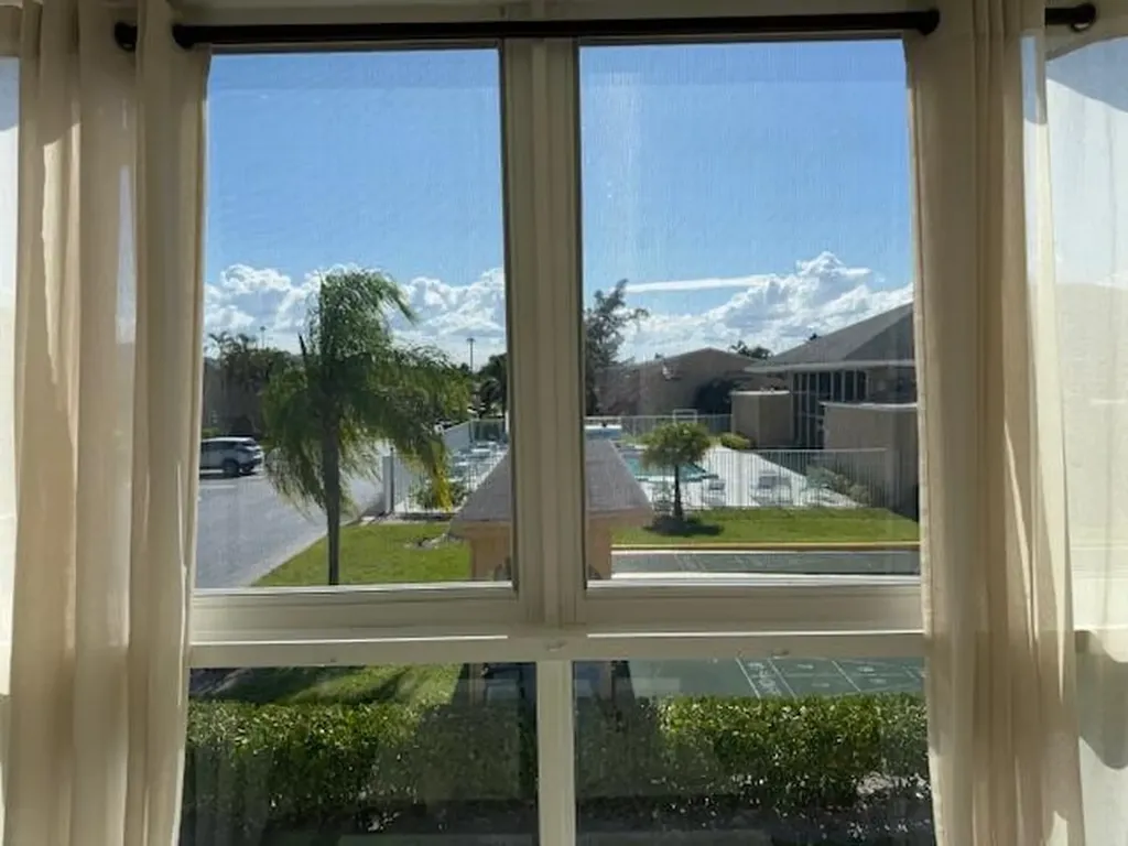 2161 NE 1st Court Boynton Beach FL 33435