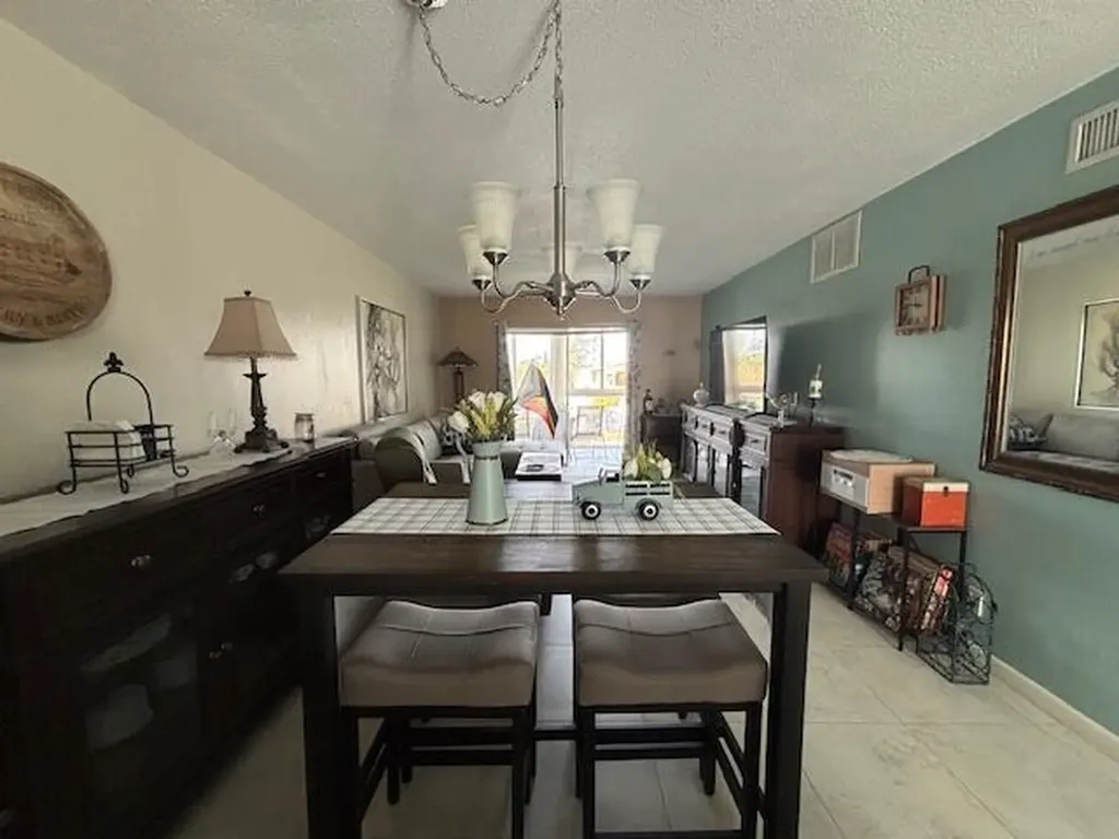 2161 NE 1st Court Boynton Beach FL 33435