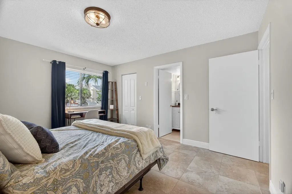 1605 S Us Highway 1 Jupiter FL 33477