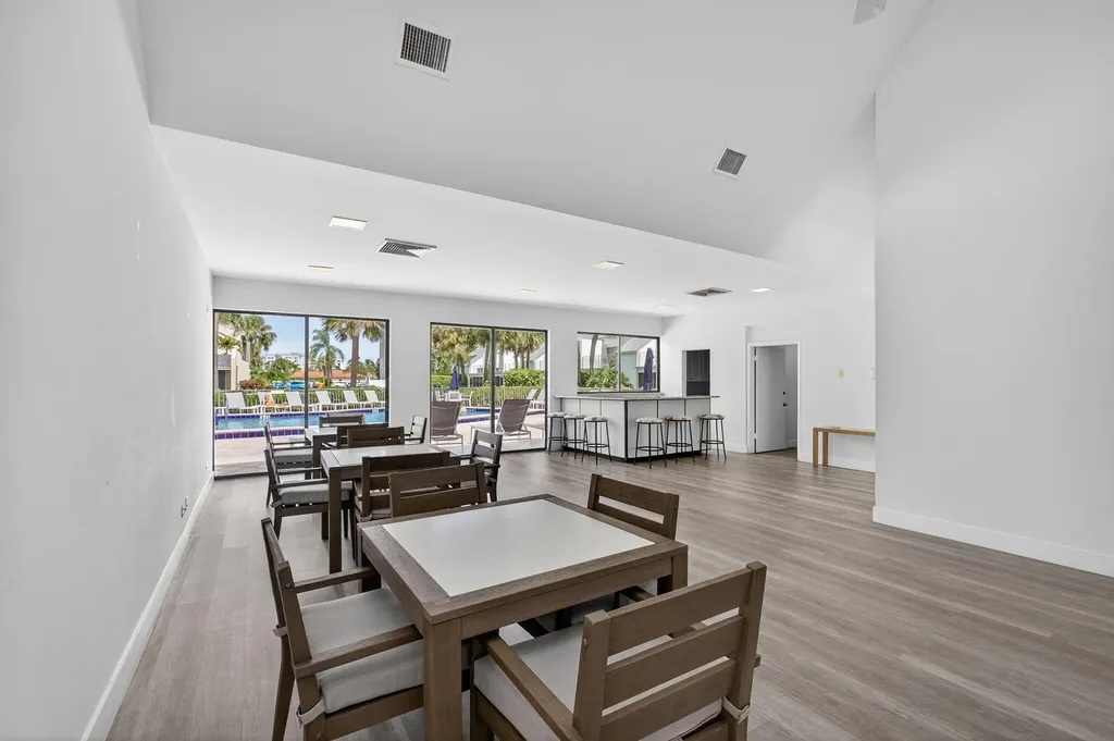 1605 S Us Highway 1 Jupiter FL 33477