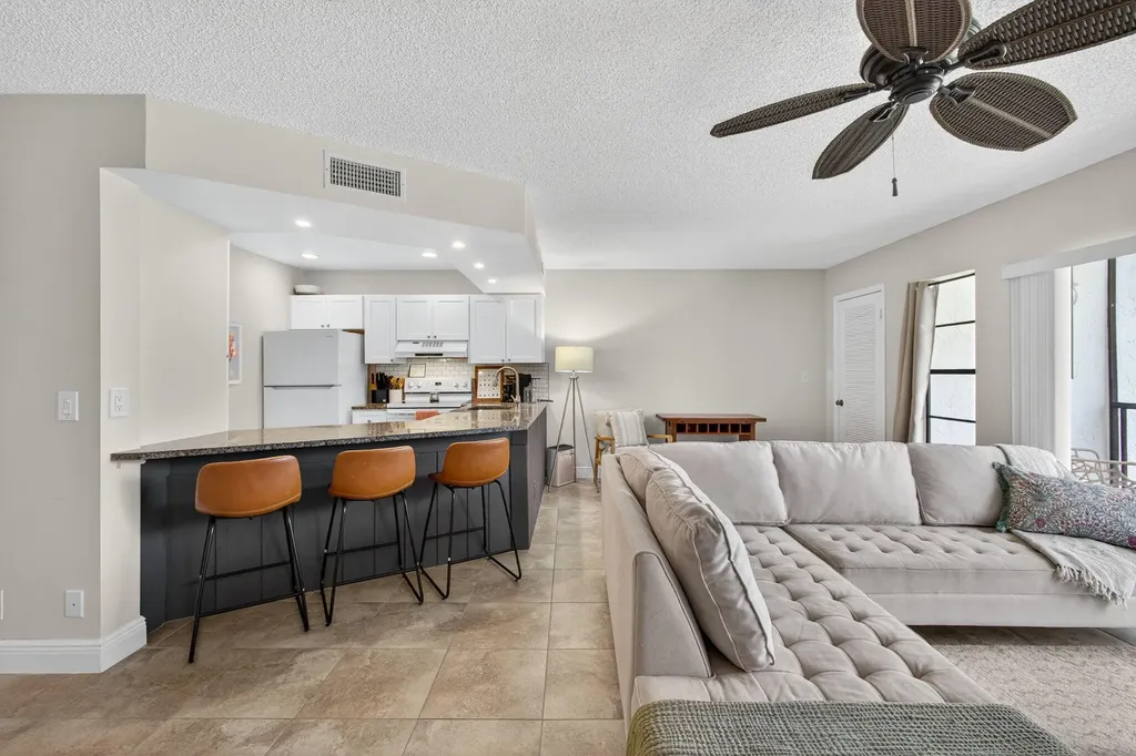 1605 S Us Highway 1 Jupiter FL 33477