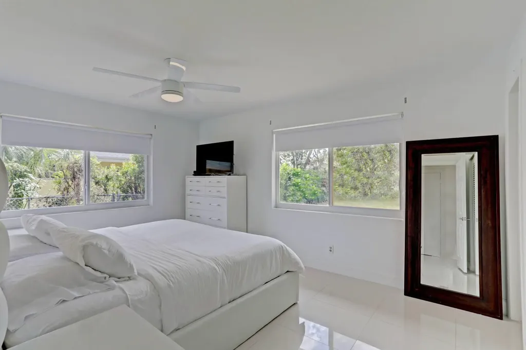 7115 Venetian Way West Palm Beach FL 33406