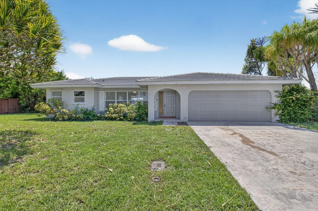 22203 Aquila Street Boca Raton FL 33428
