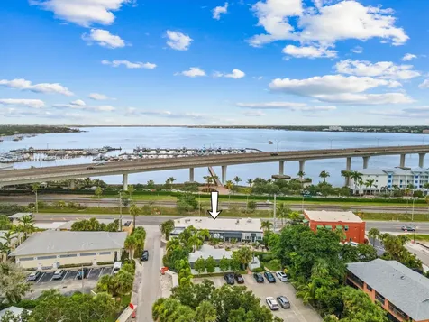 514 NW Dixie Highway Stuart FL 34994
