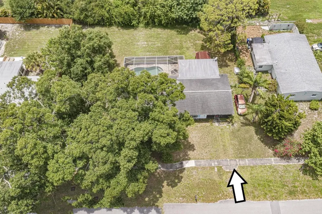 2185 32nd Avenue Vero Beach FL 32960