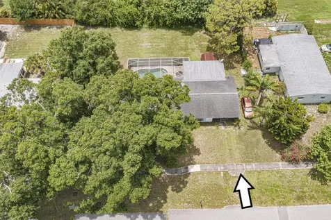 2185 32nd Avenue Vero Beach FL 32960