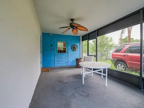 2185 32nd Avenue Vero Beach FL 32960