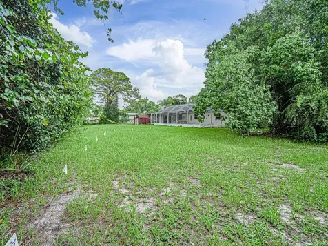 2185 32nd Avenue Vero Beach FL 32960