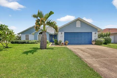 1252 SW Wellington Avenue Port St Lucie FL 34953