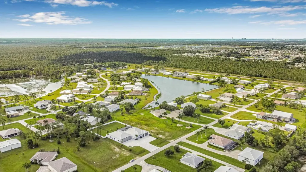 18742 Crosswind Avenue North Fort Myers FL 33917