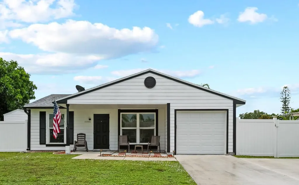 10566 Aquarius Lane Royal Palm Beach FL 33411