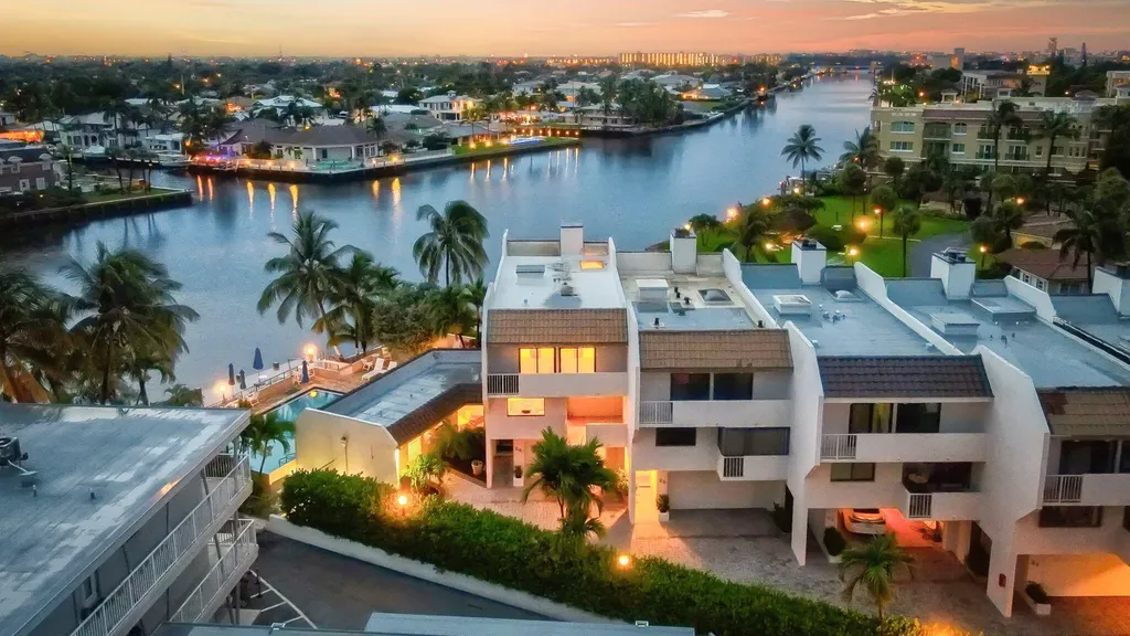 1222 Hillsboro Mile Hillsboro Beach FL 33062