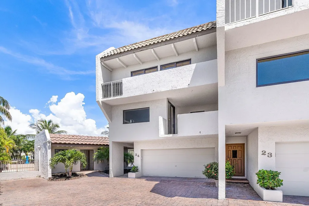 1222 Hillsboro Mile Hillsboro Beach FL 33062