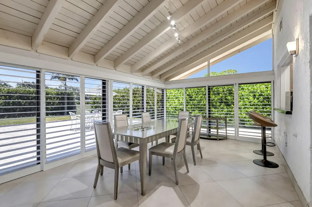 902 Foxpointe Circle Delray Beach FL 33445