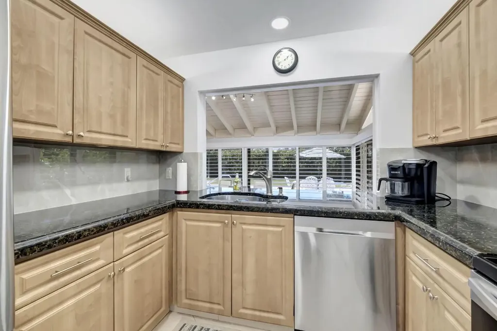 902 Foxpointe Circle Delray Beach FL 33445