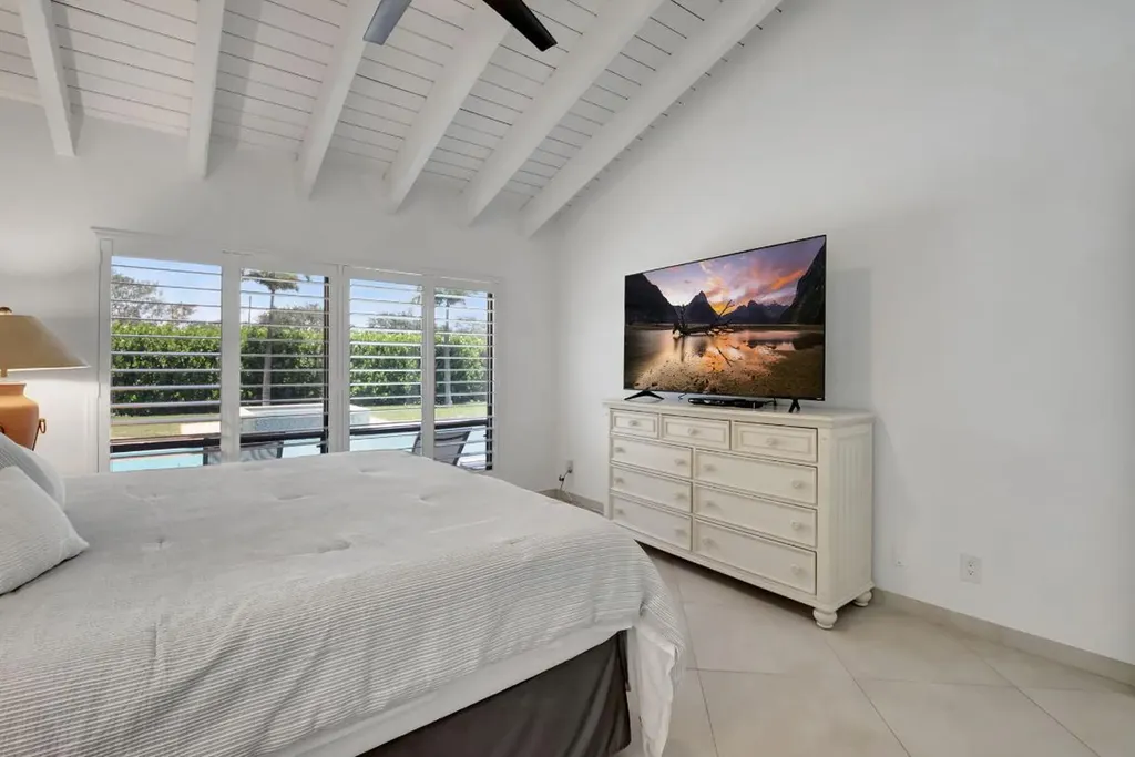 902 Foxpointe Circle Delray Beach FL 33445