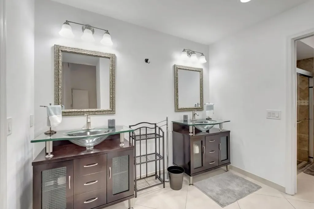 902 Foxpointe Circle Delray Beach FL 33445