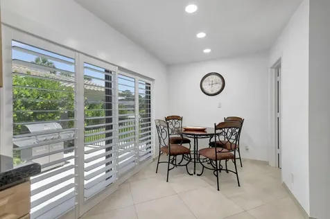 902 Foxpointe Circle Delray Beach FL 33445
