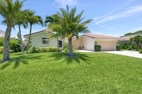 902 Foxpointe Circle Delray Beach FL 33445