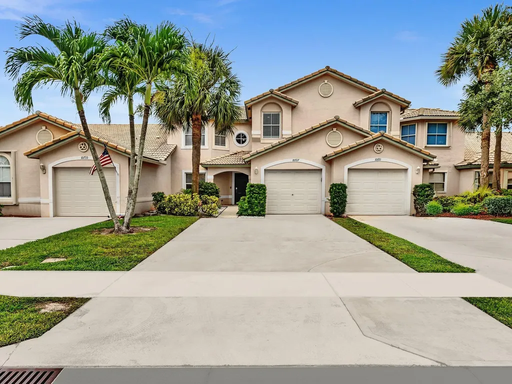 10727 Lake Shore Drive Wellington FL 33414