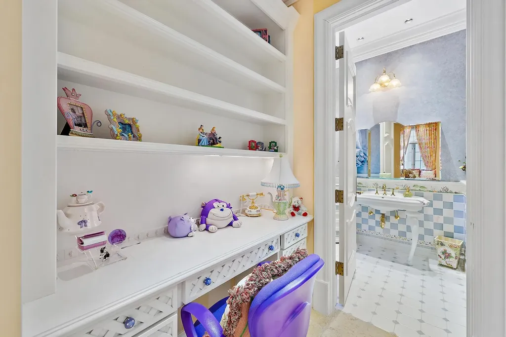 2330 Seven Oaks Lane Palm Beach Gardens FL 33410