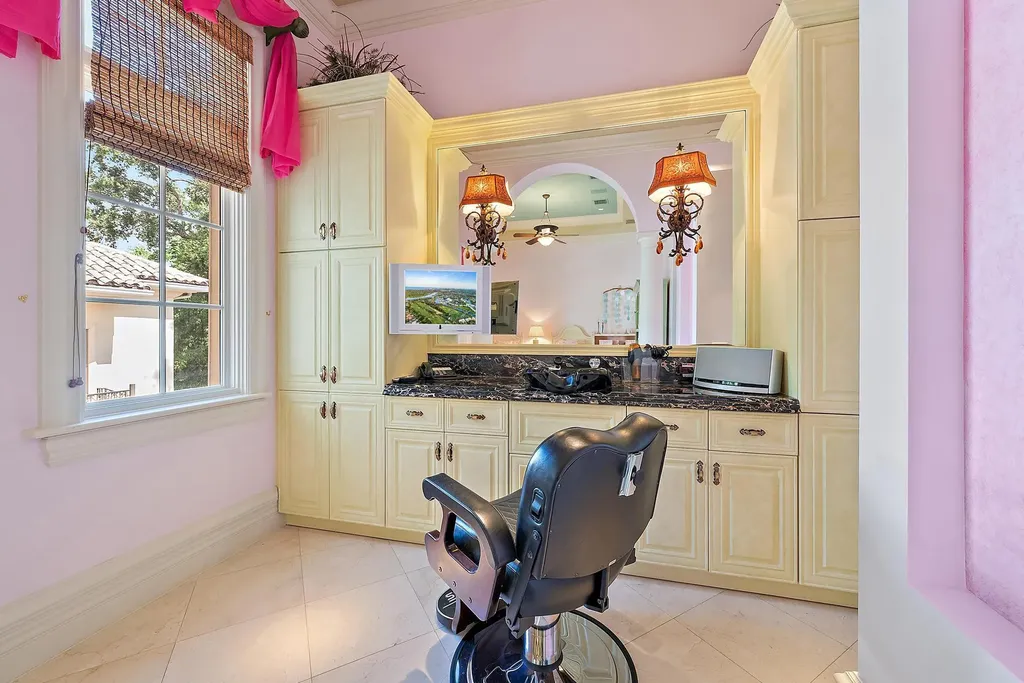 2330 Seven Oaks Lane Palm Beach Gardens FL 33410