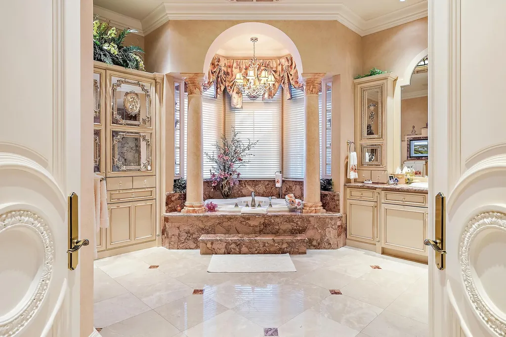 2330 Seven Oaks Lane Palm Beach Gardens FL 33410