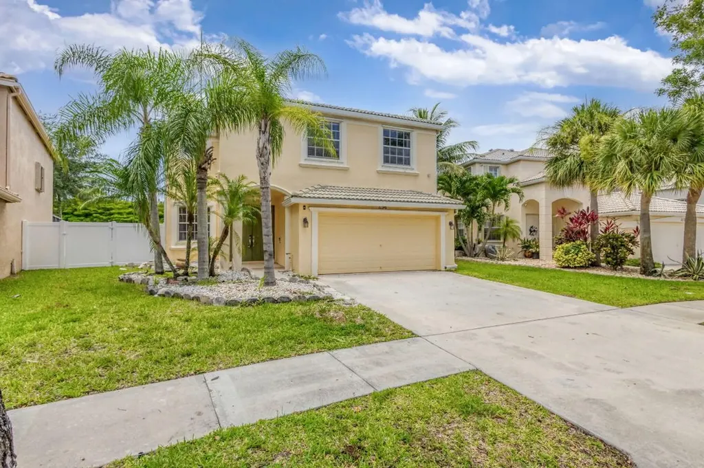 1196 Oakwater Drive Royal Palm Beach FL 33411