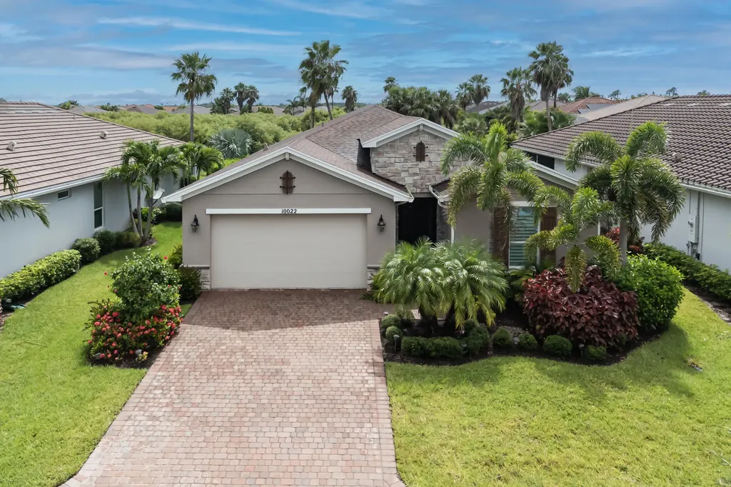 10022 SW Coral Tree Circle Port St Lucie FL 34987