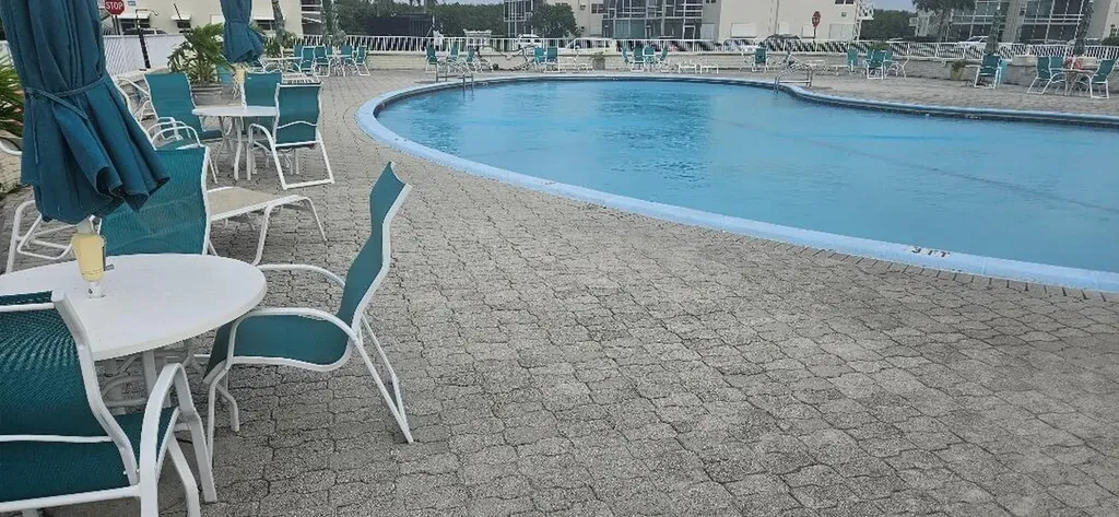 880 W Horizons Boynton Beach FL 33435