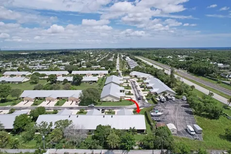 7655 SE Sugar Sand Circle Hobe Sound FL 33455