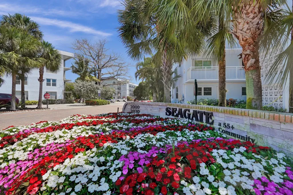 2000 S Federal Highway Boynton Beach FL 33435